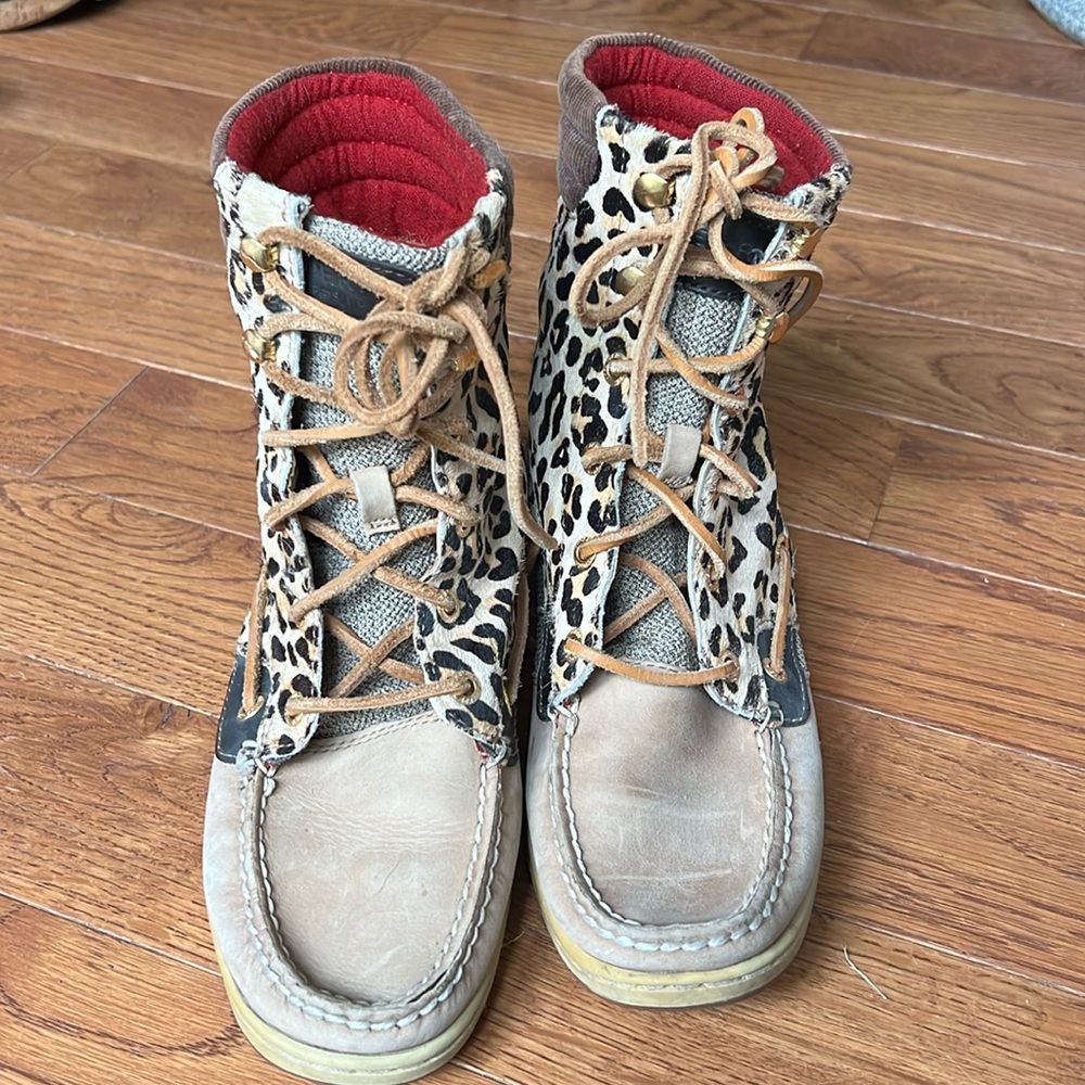 Sperry high top cheetah lace up boots